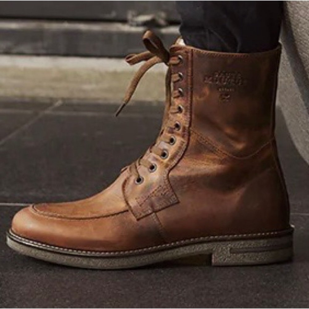 New in box Men's Mid-Height Hubert Winter Boots size 41 Hand made in Canada